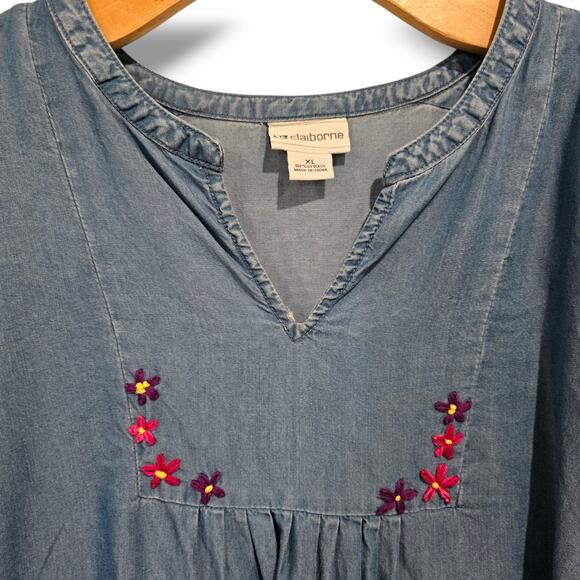 Liz Claiborne Women’s Chambray Blue Embroidered Sleeveless Top – 100% Lyocell XL - Picture 4 of 8